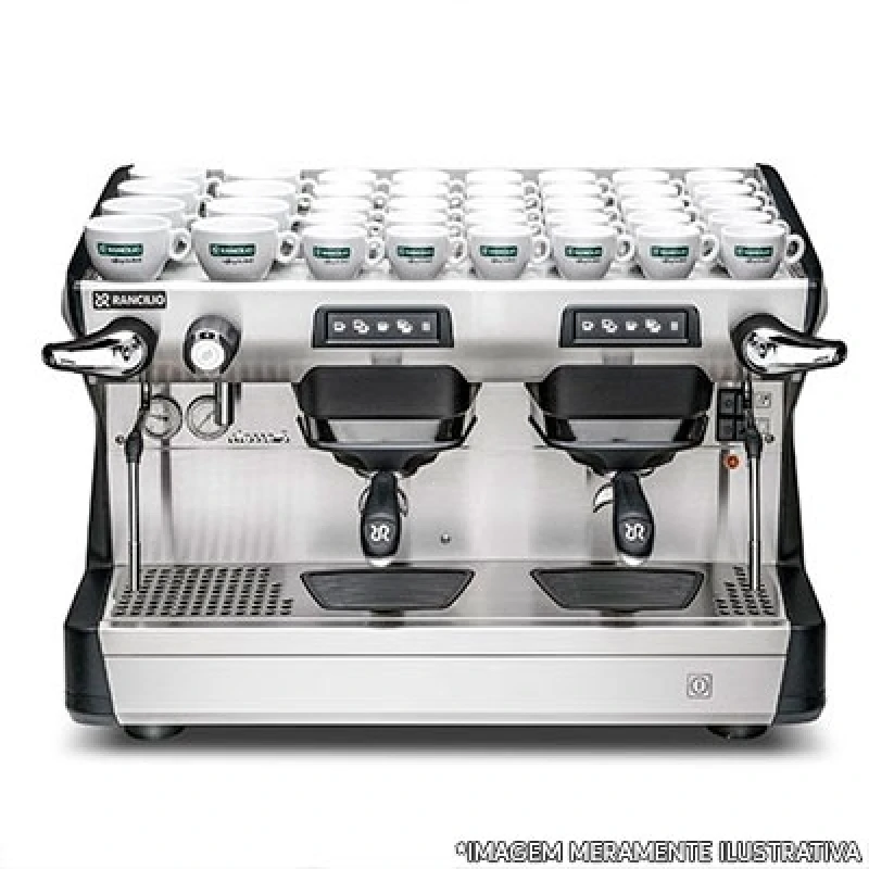 máquina de fazer café profissional